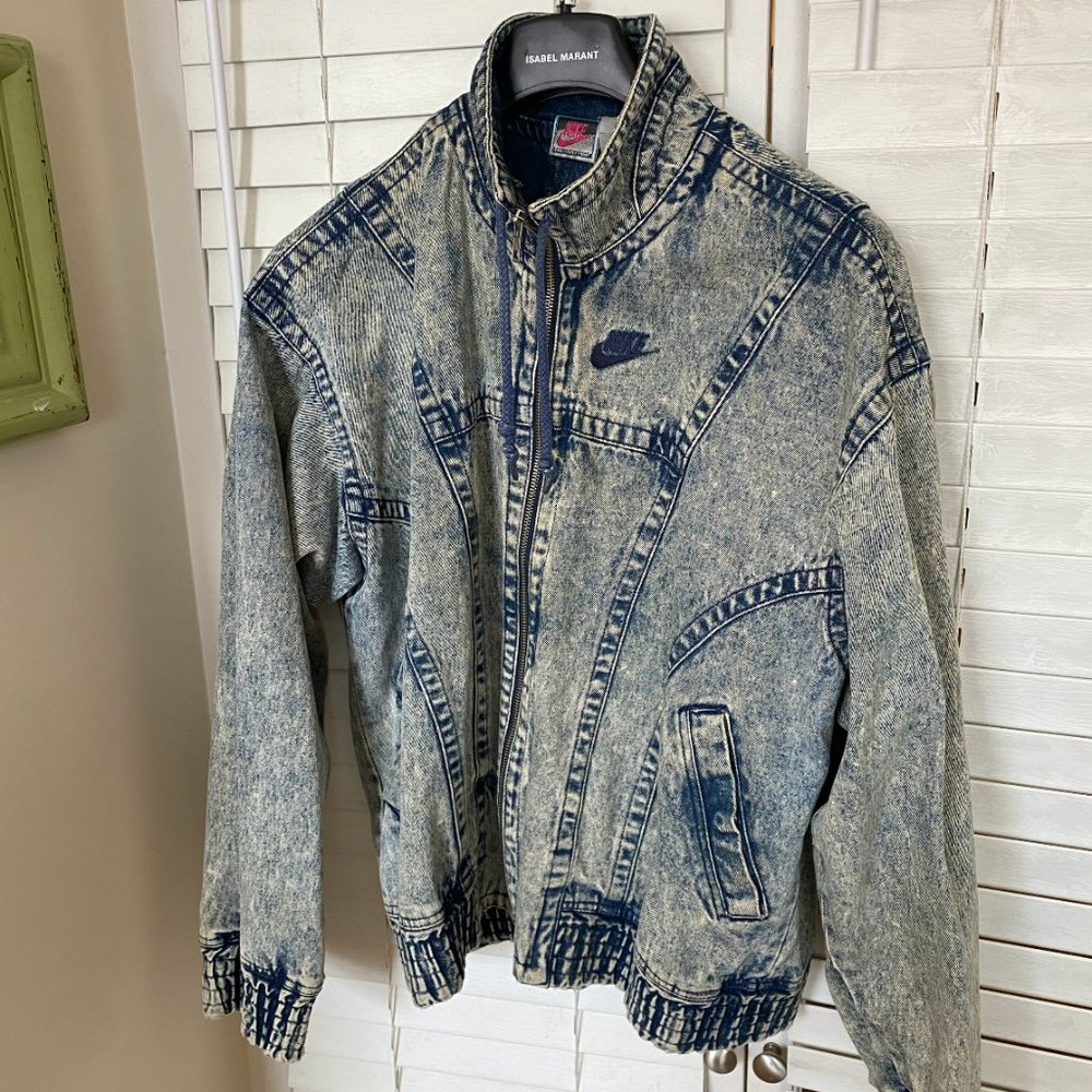 80's Vintage Men's Nike Acid Wash Denim Jacket Med.
